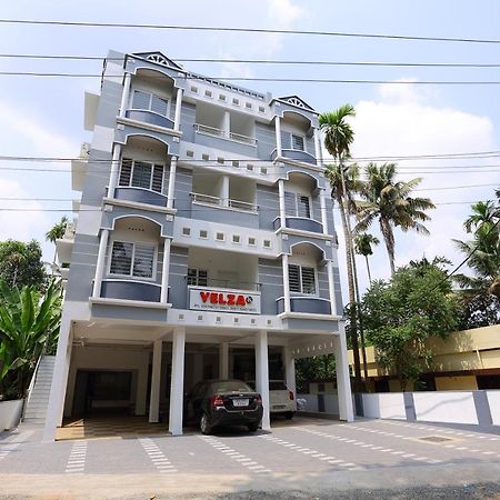 Yelza Hotel And Residence Alwaye Екстериор снимка
