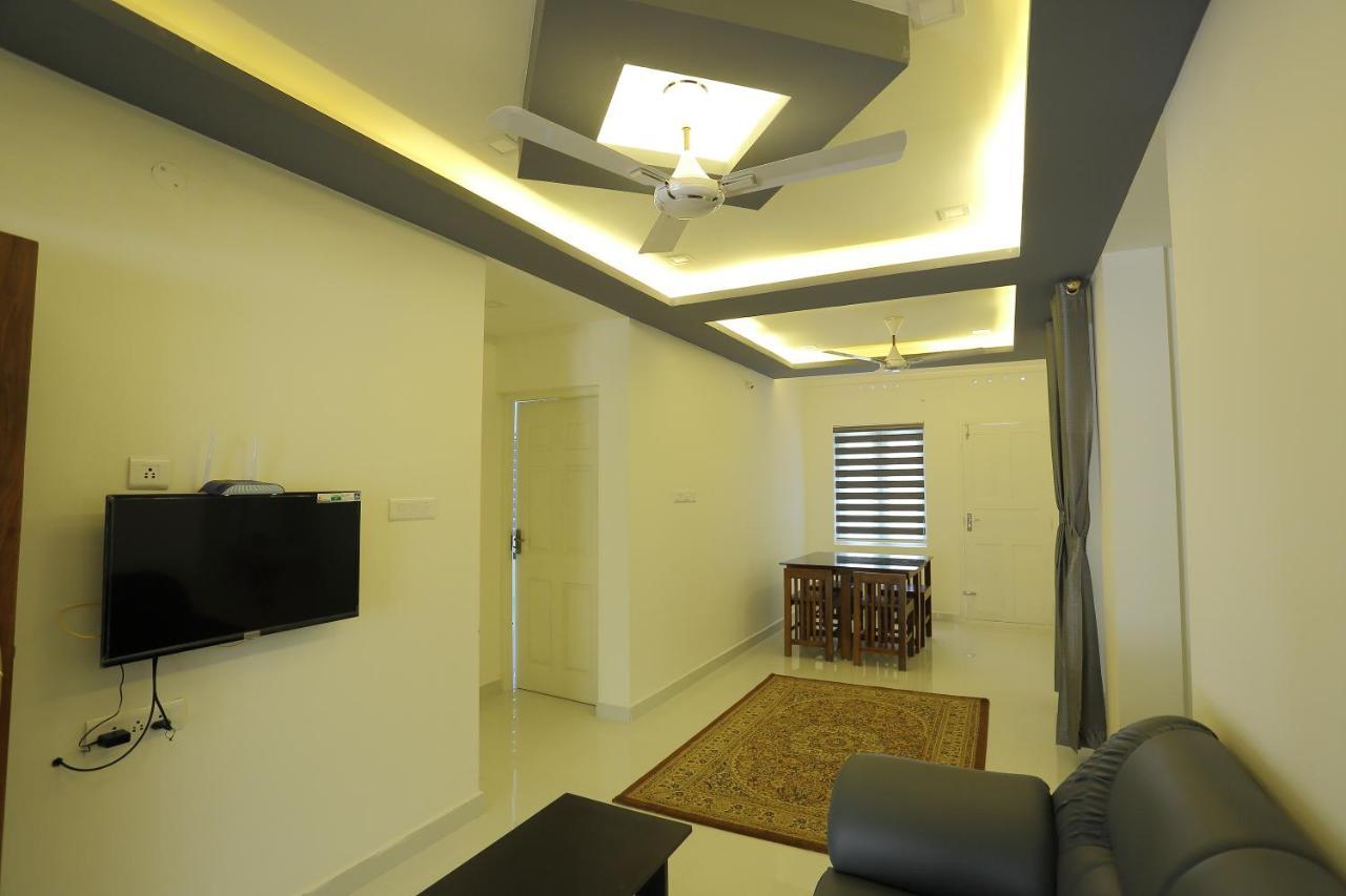 Yelza Hotel And Residence Alwaye Екстериор снимка